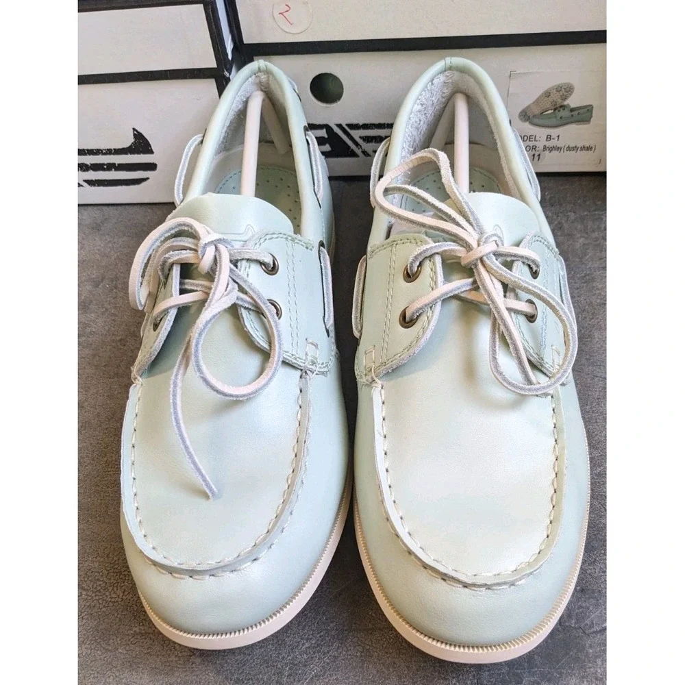 Canoos these golf